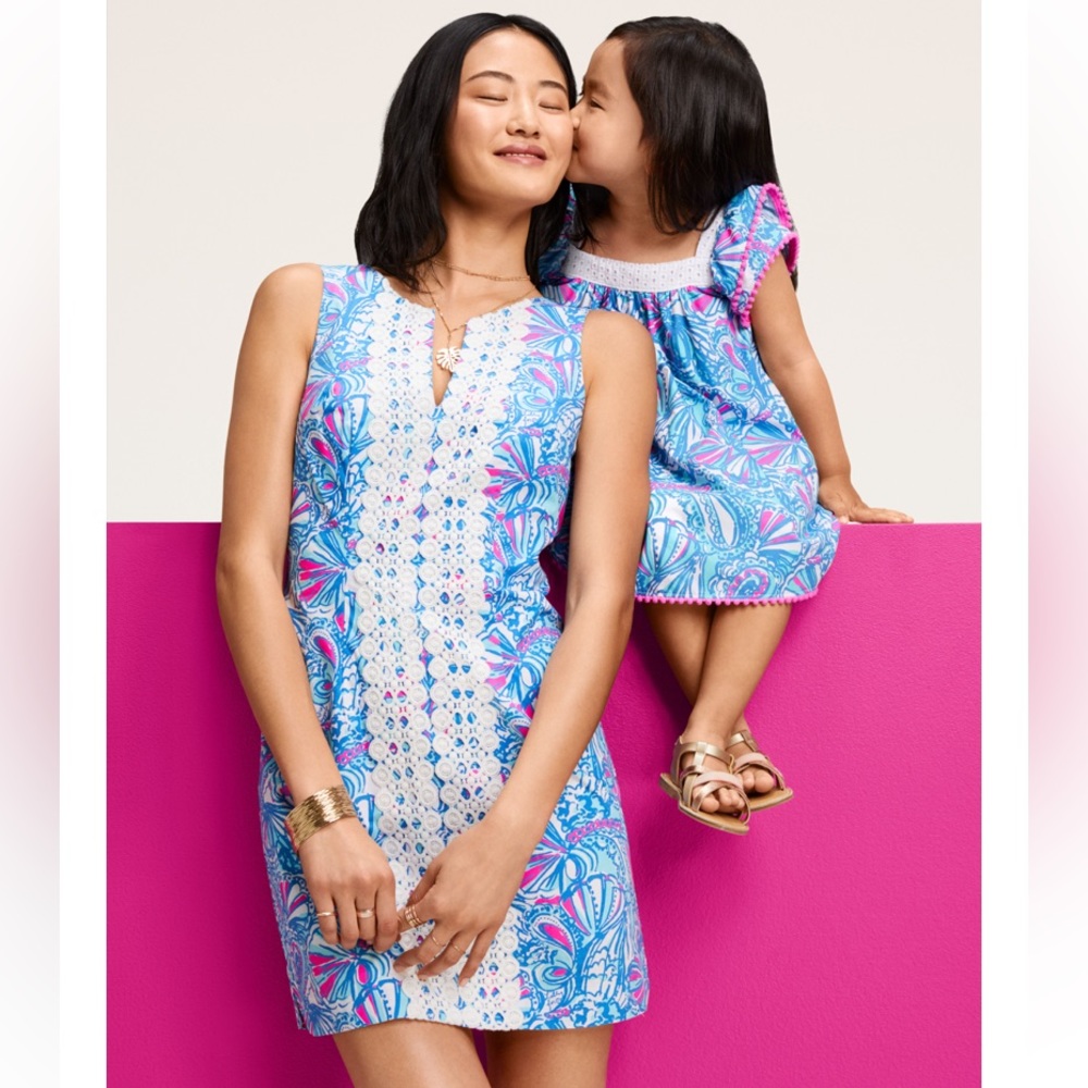 Lilly Pulitzer for Target My Fans Blue Pink Sea Shell Paisley Lace Front Dress 6